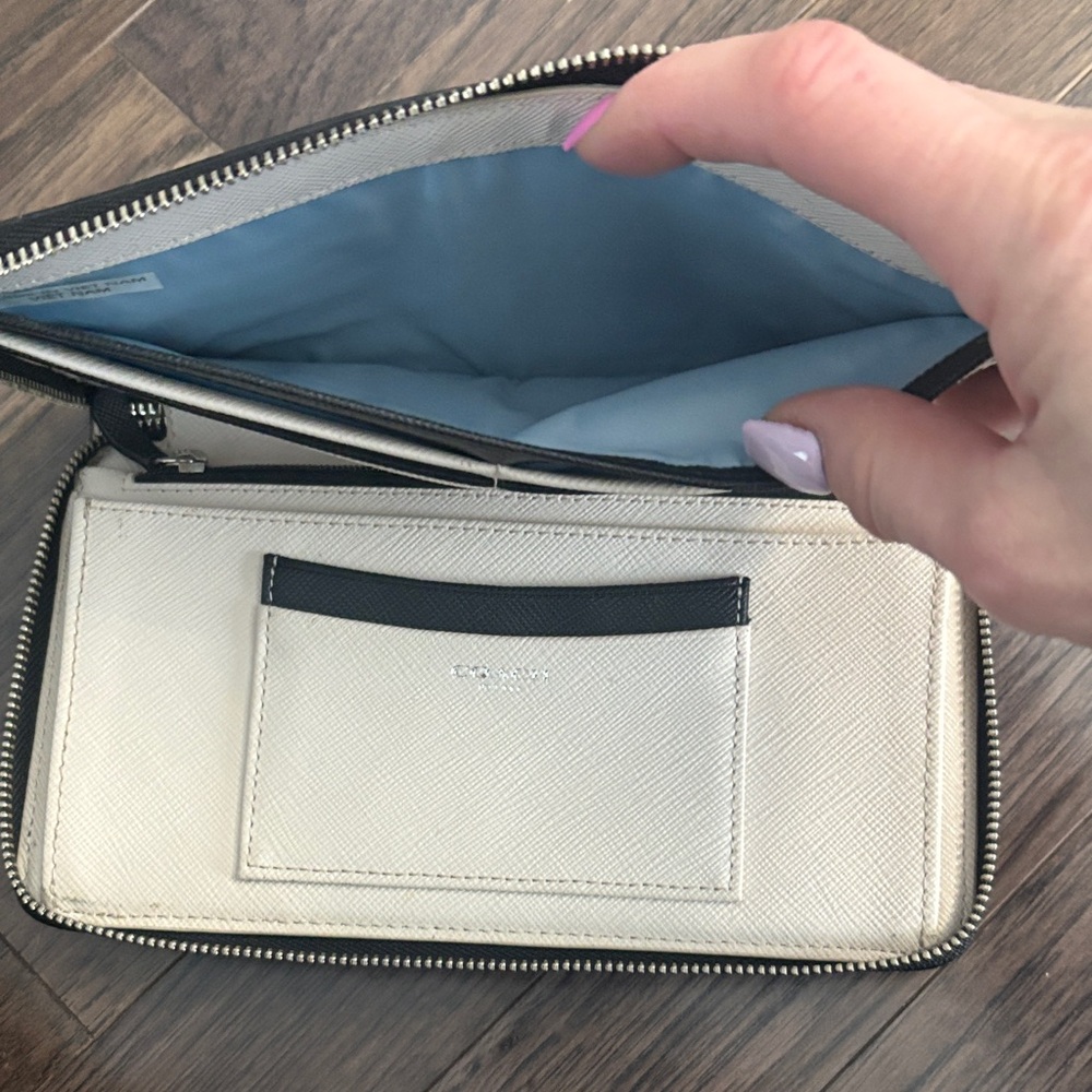 Coach Monochrome Grid Pattern Wallet - Picture 3 of 4